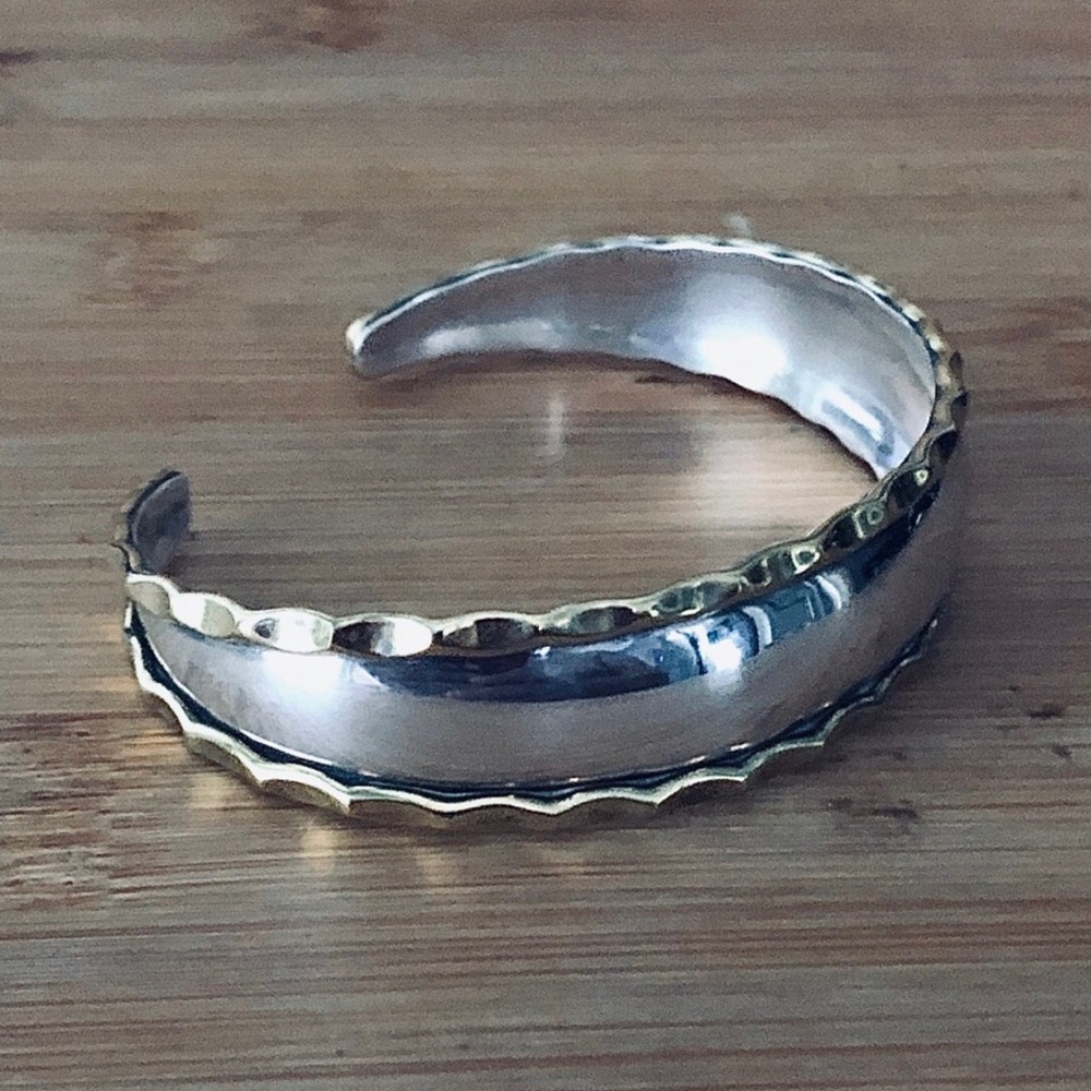 $118 Sterling & Gold Estate Cuff  Marked MEXICO 925 - Picture 4 of 9